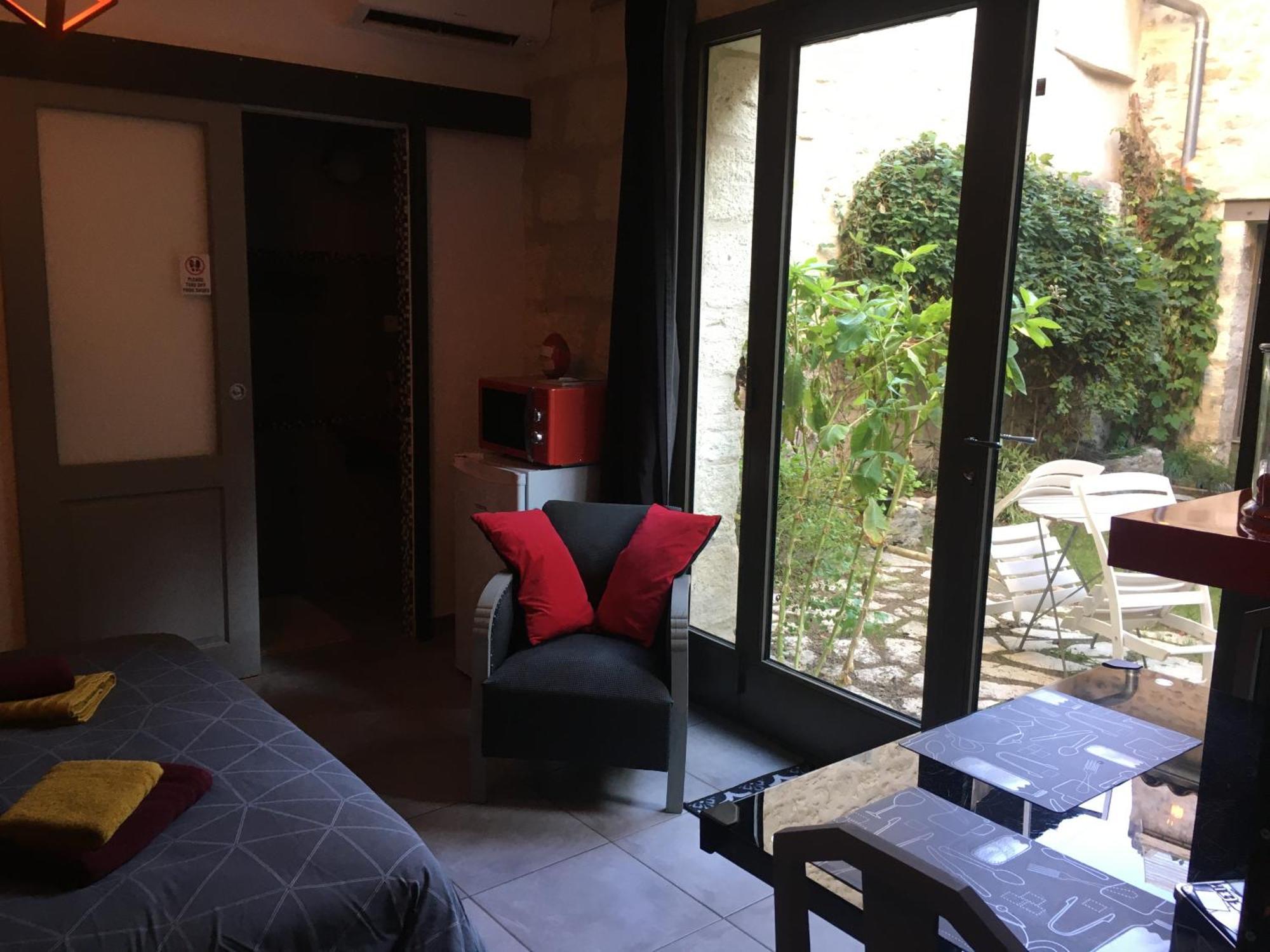 Maison d'hôtes Sur Jardin Secret *